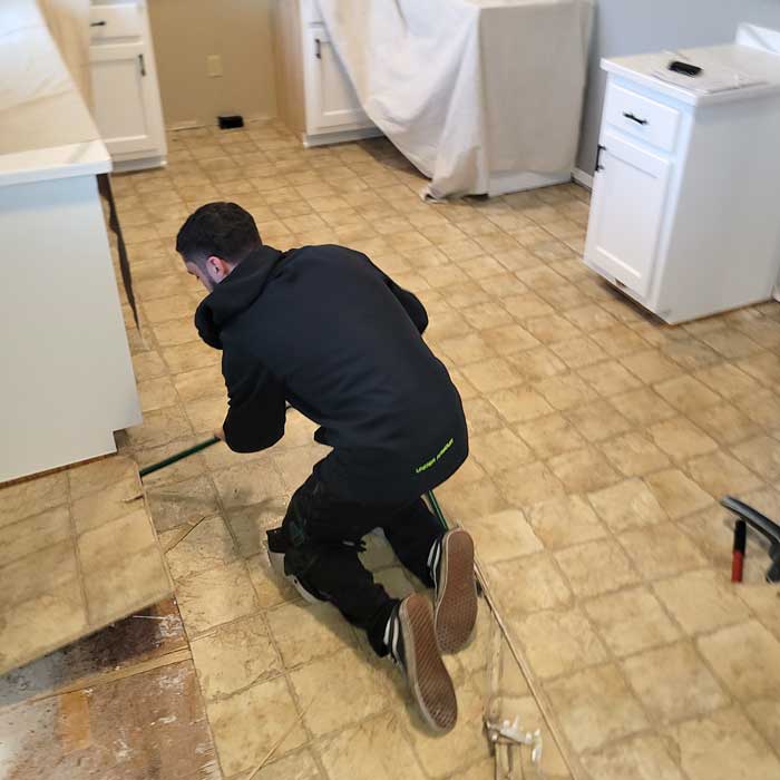 floor removal milwaukee | floor contractors milwaukee