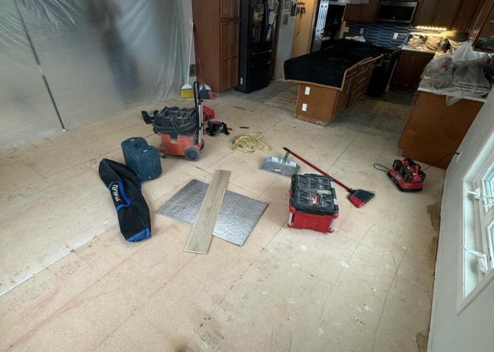 milwaukee-flooring-LVP-tools