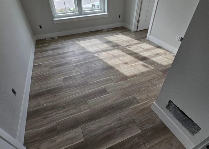 milwaukee-flooring-laminate-floors-bedroom