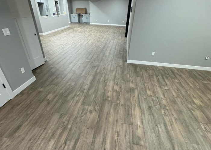 milwaukee-flooring-laminate-floors-completed-living-room